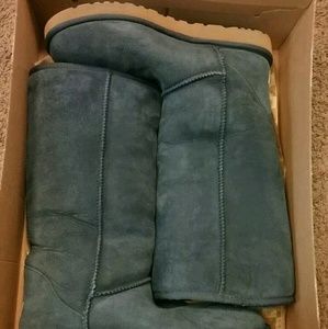 Size 10 women's UGG boots